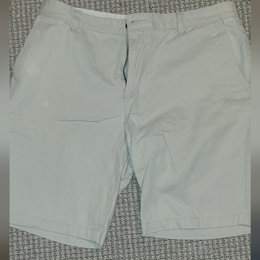 Dockers 100% Cotton Light Gray Casual Shorts